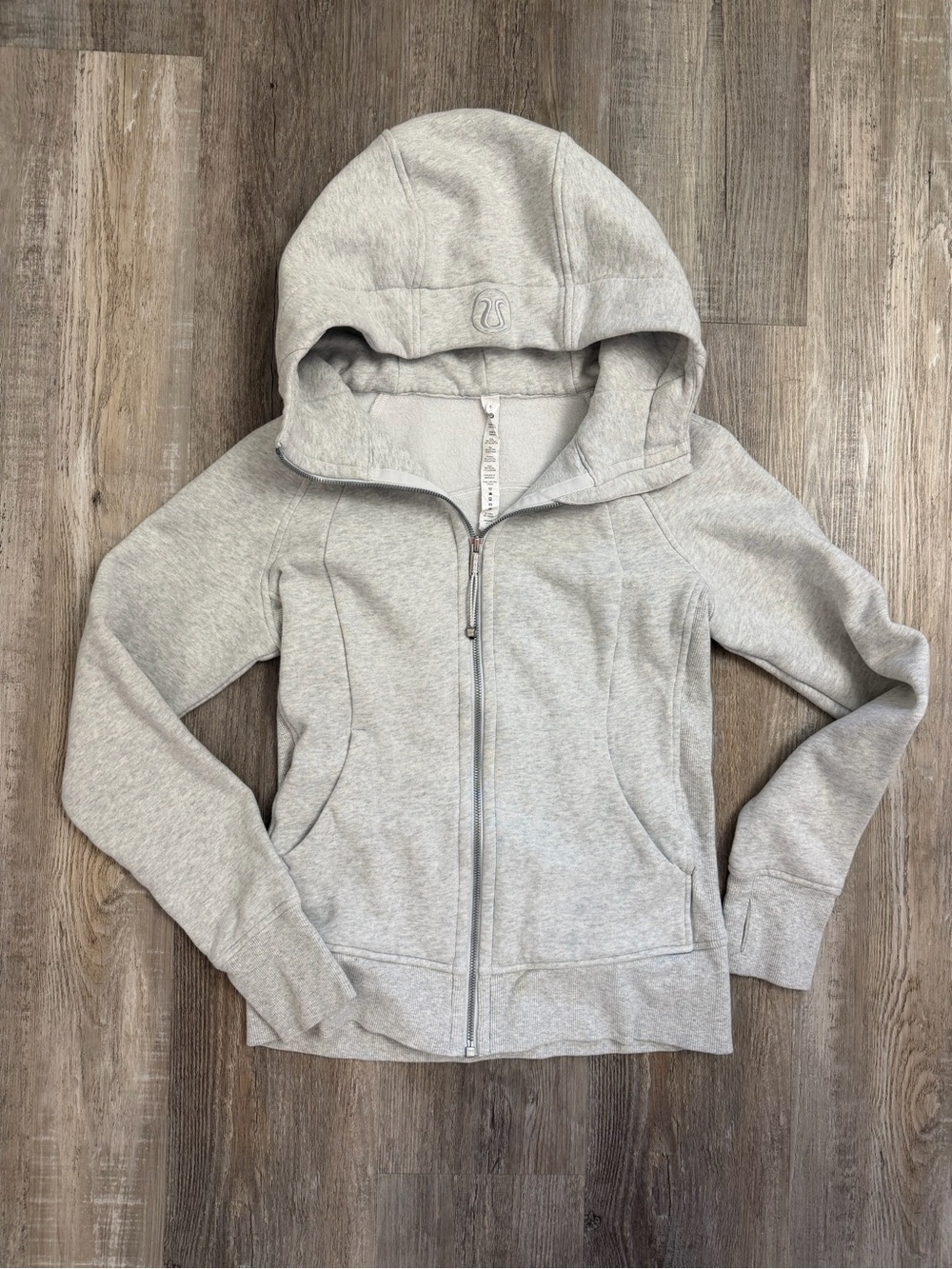 Lululemon Athletica Women’s Full Zip Scuba, size 6 like NEW🔥